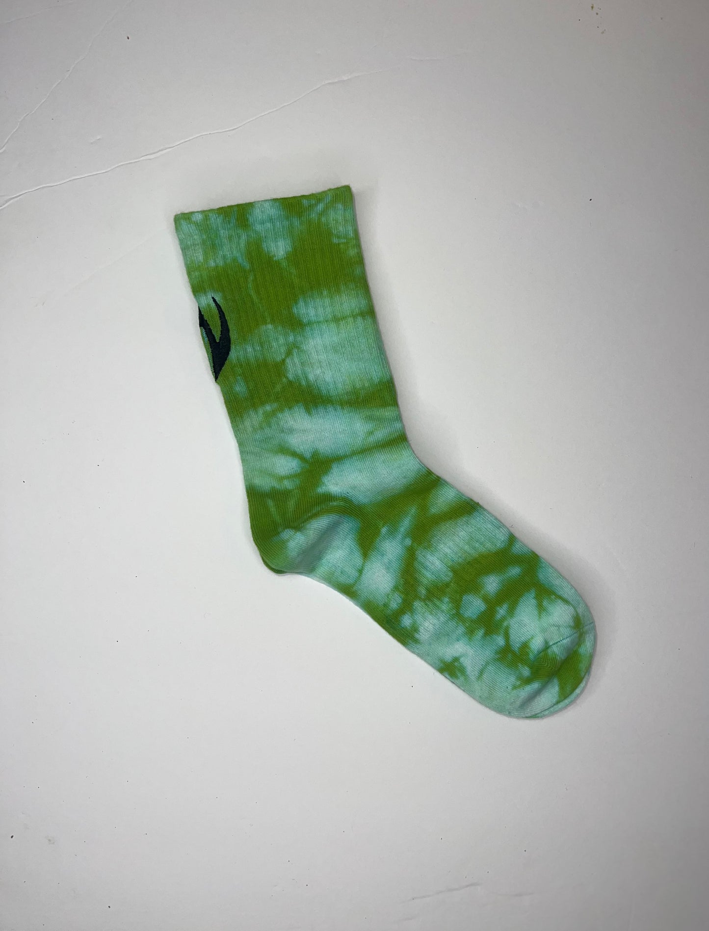 The W tie dye socks